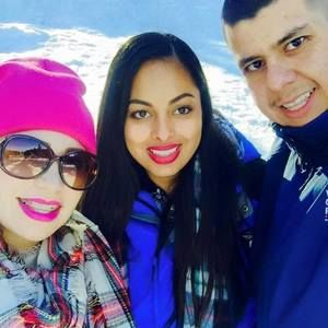 Meet your Posher, Nayda